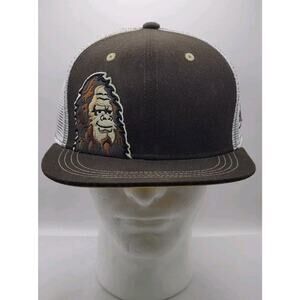 Aksels Hat Mesh SnapBack Brown White Mesh Bigfoot Adult‎ Trucker Hat